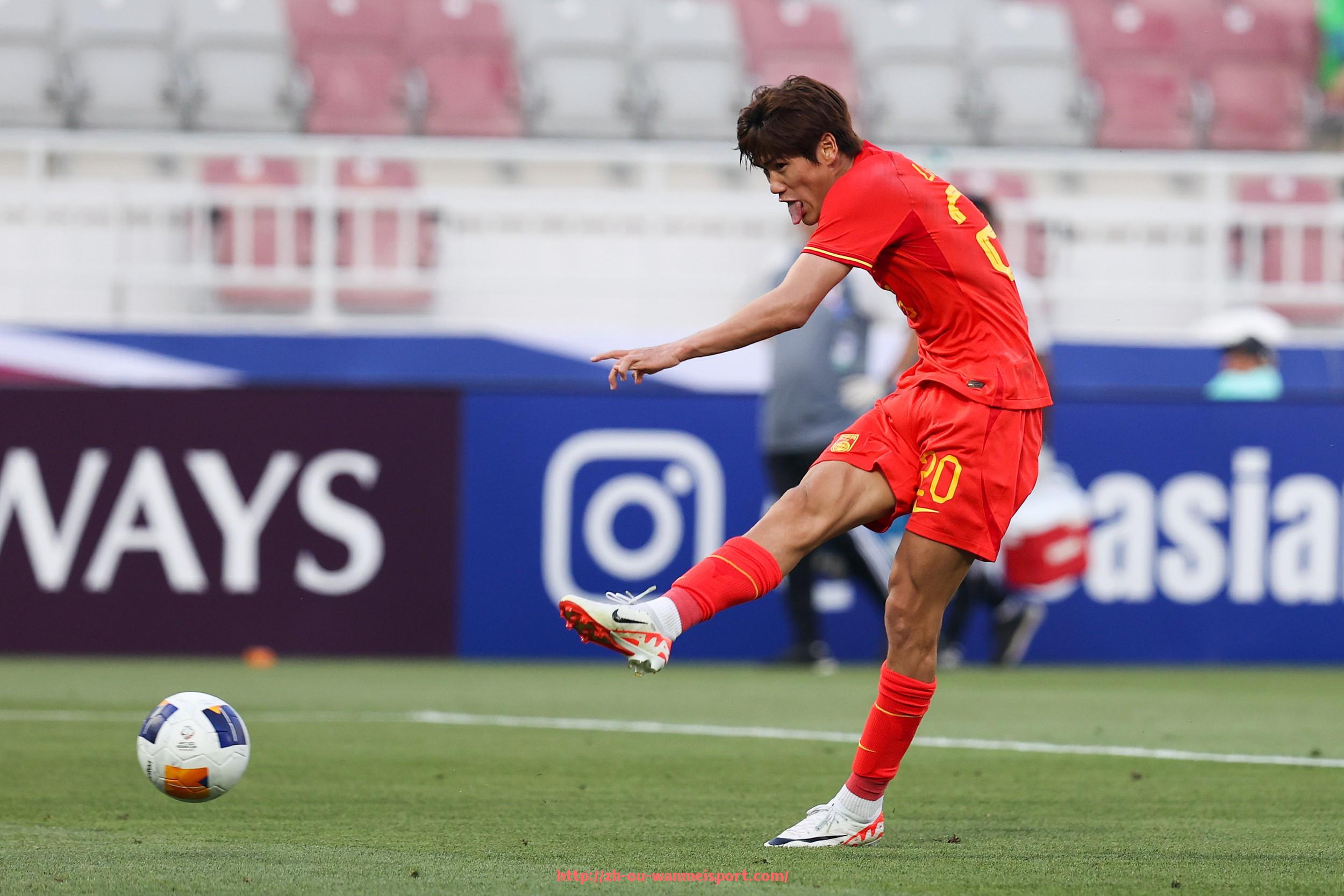 完美体育app-火箭队与上海队的全场比赛回放及精彩瞬间